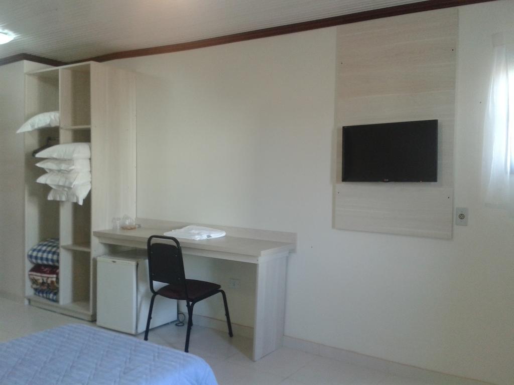 Hotel Antonio'S Санта-Крус-до-Сул Номер фото